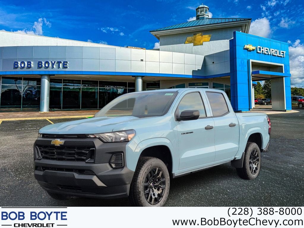 2026 Chevrolet Colorado WT in Snowdrift Metallic — front three-quarter view