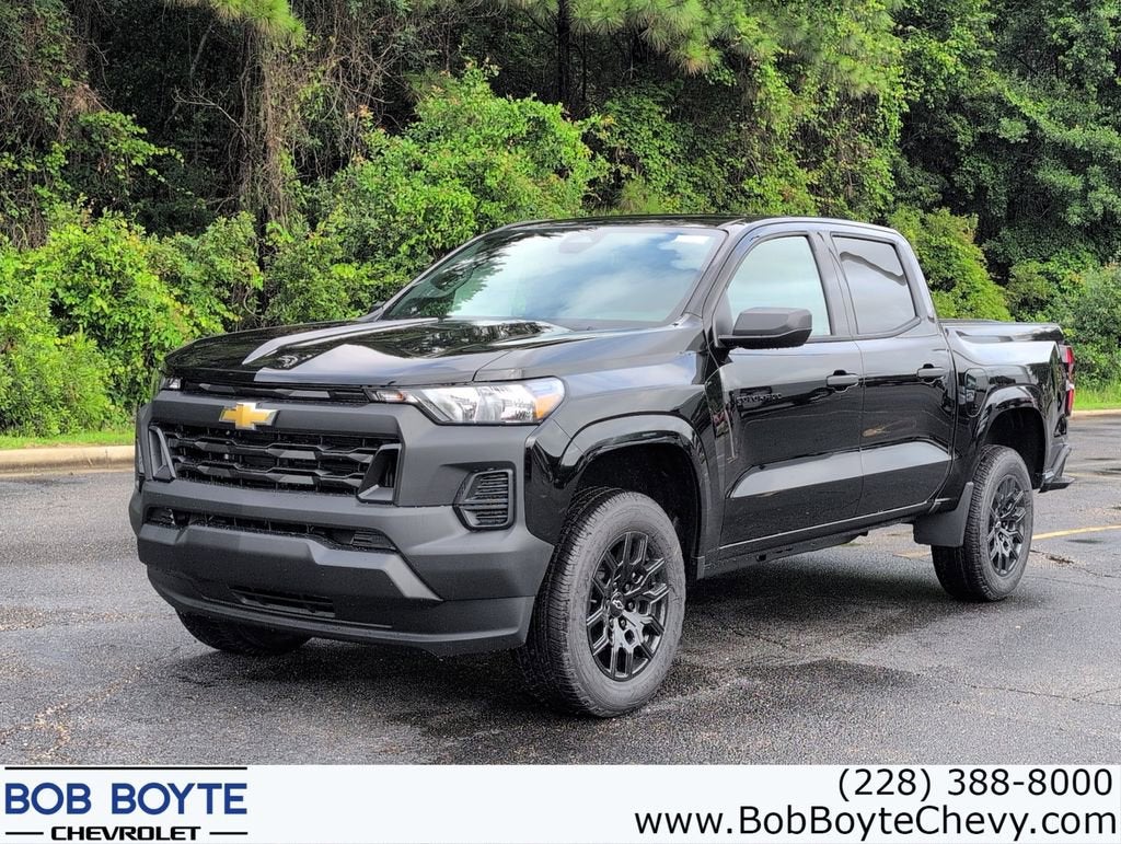 2026 Chevrolet Colorado WT in Black — front three-quarter view